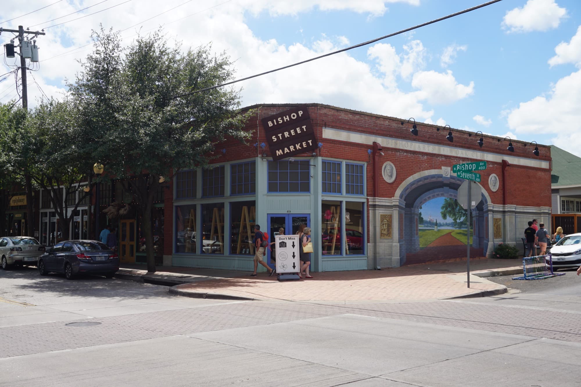Local shops in the Bishop Arts District, Dallas, Texas